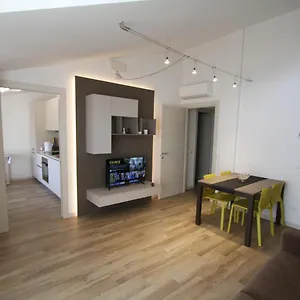 attico-arrighi.it-tuscanyhotel.com/